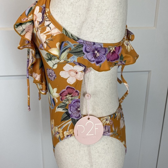 P2F New with tags One Piece Mustard and floral adjustable swimsuit - Picture 8 of 13